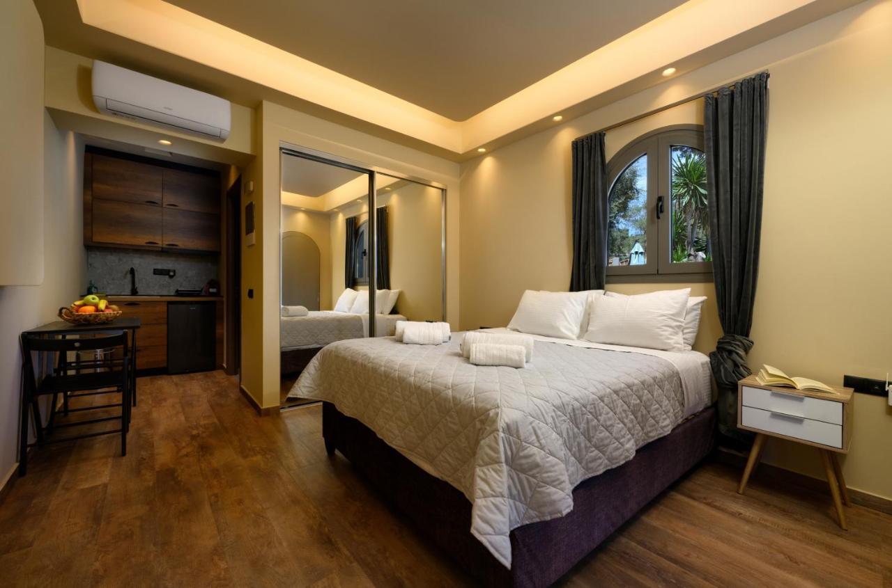 Seven Keys Luxury Suites Achílleion Dış mekan fotoğraf