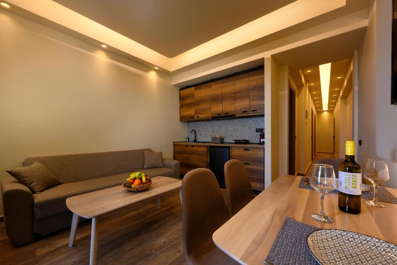 Seven Keys Luxury Suites Achílleion Dış mekan fotoğraf