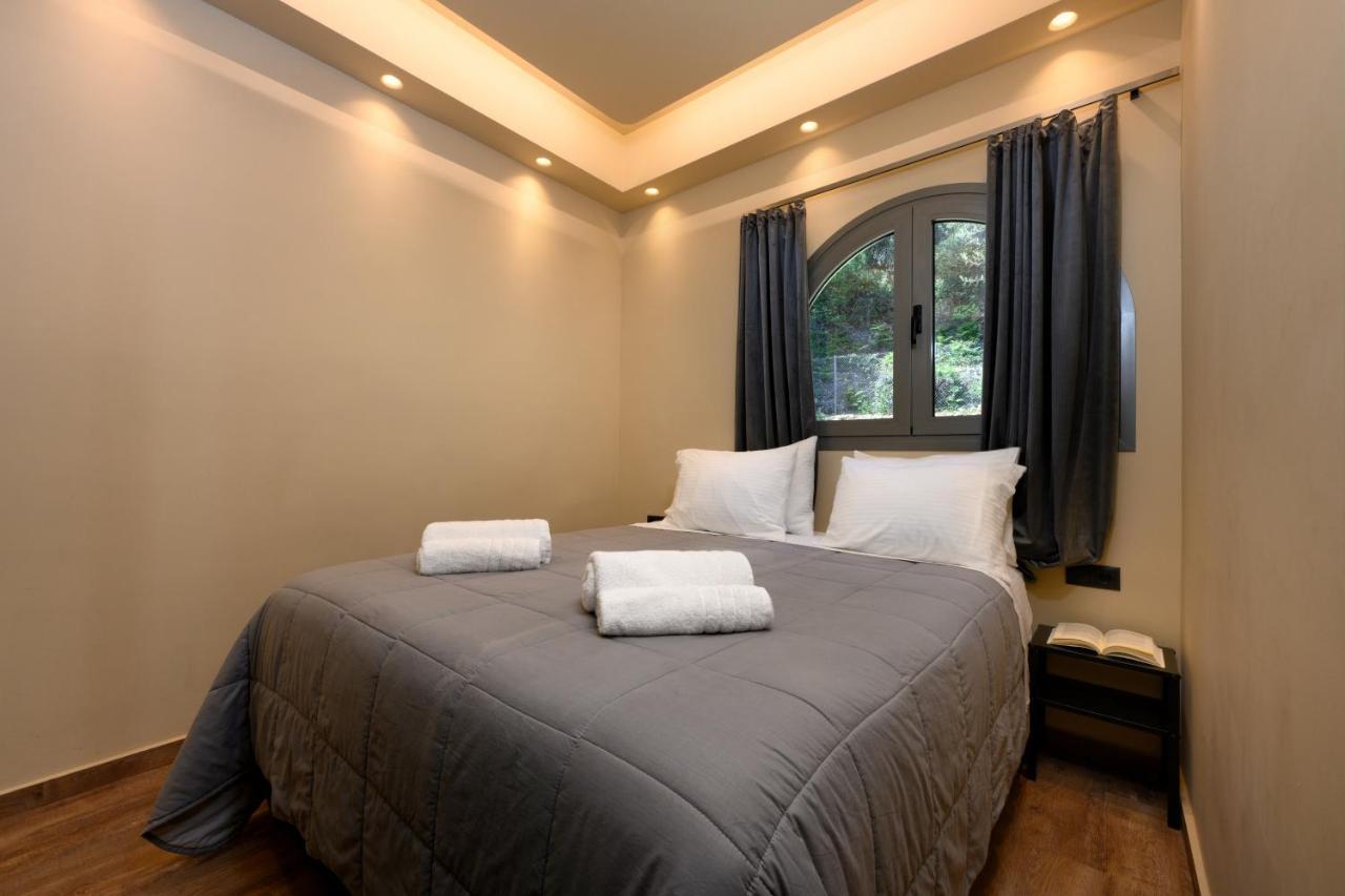 Seven Keys Luxury Suites Achílleion Dış mekan fotoğraf