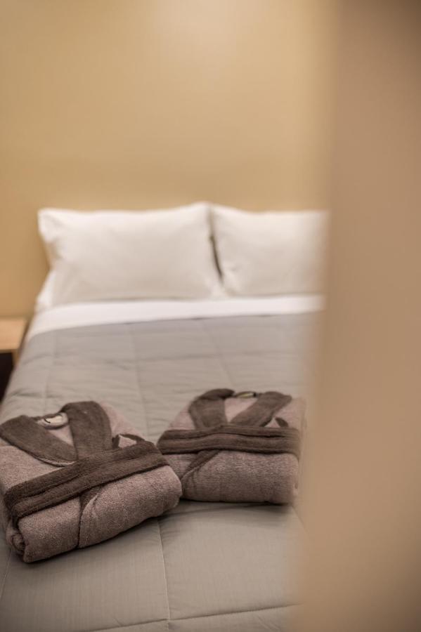 Seven Keys Luxury Suites Achílleion Dış mekan fotoğraf