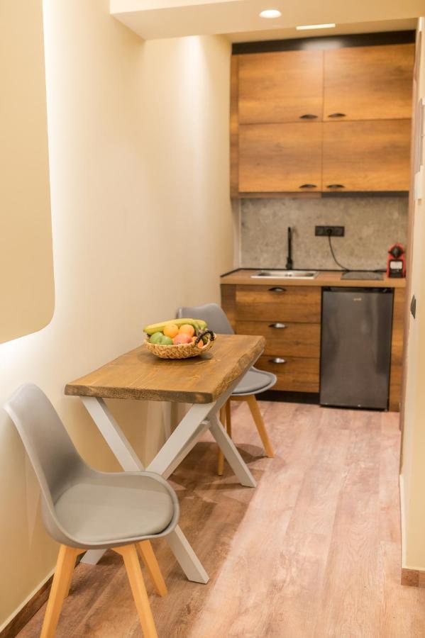 Seven Keys Luxury Suites Achílleion Dış mekan fotoğraf